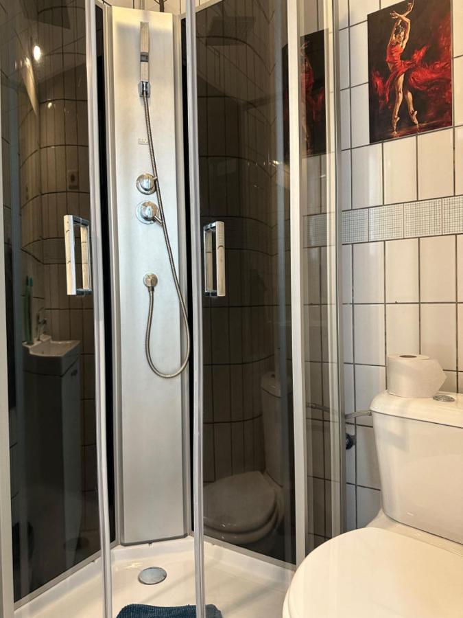 Отель Miroir27 Брюссель Экстерьер фото